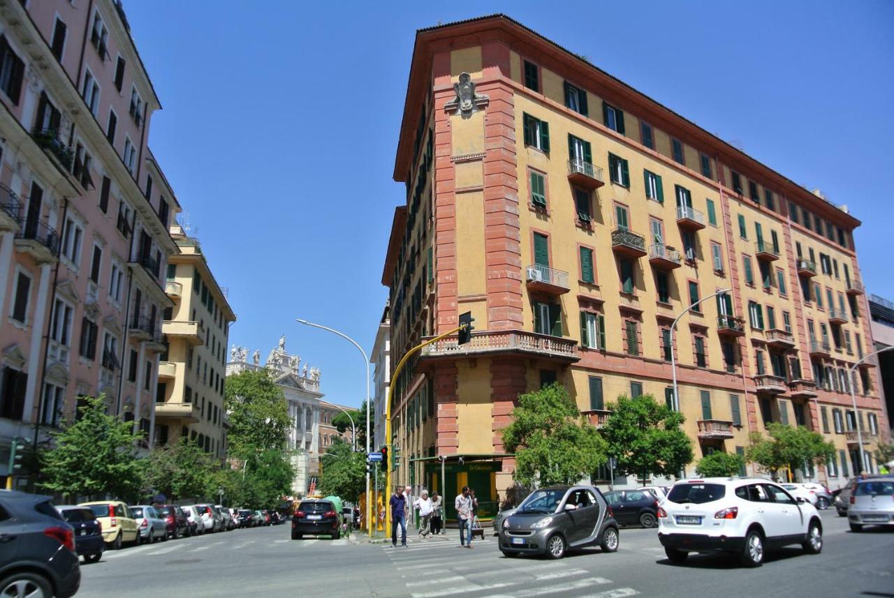 רומא Beautiful Apartment In San Giovanni Close To Colosseo מראה חיצוני תמונה