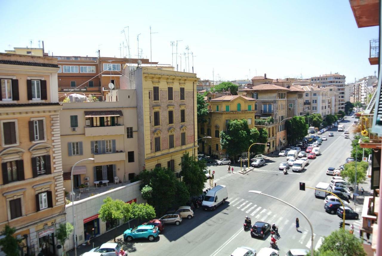 רומא Beautiful Apartment In San Giovanni Close To Colosseo מראה חיצוני תמונה