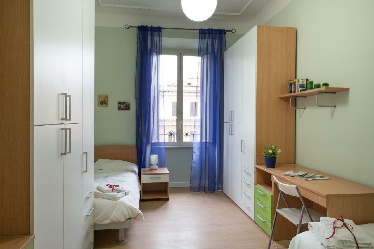 רומא Beautiful Apartment In San Giovanni Close To Colosseo מראה חיצוני תמונה
