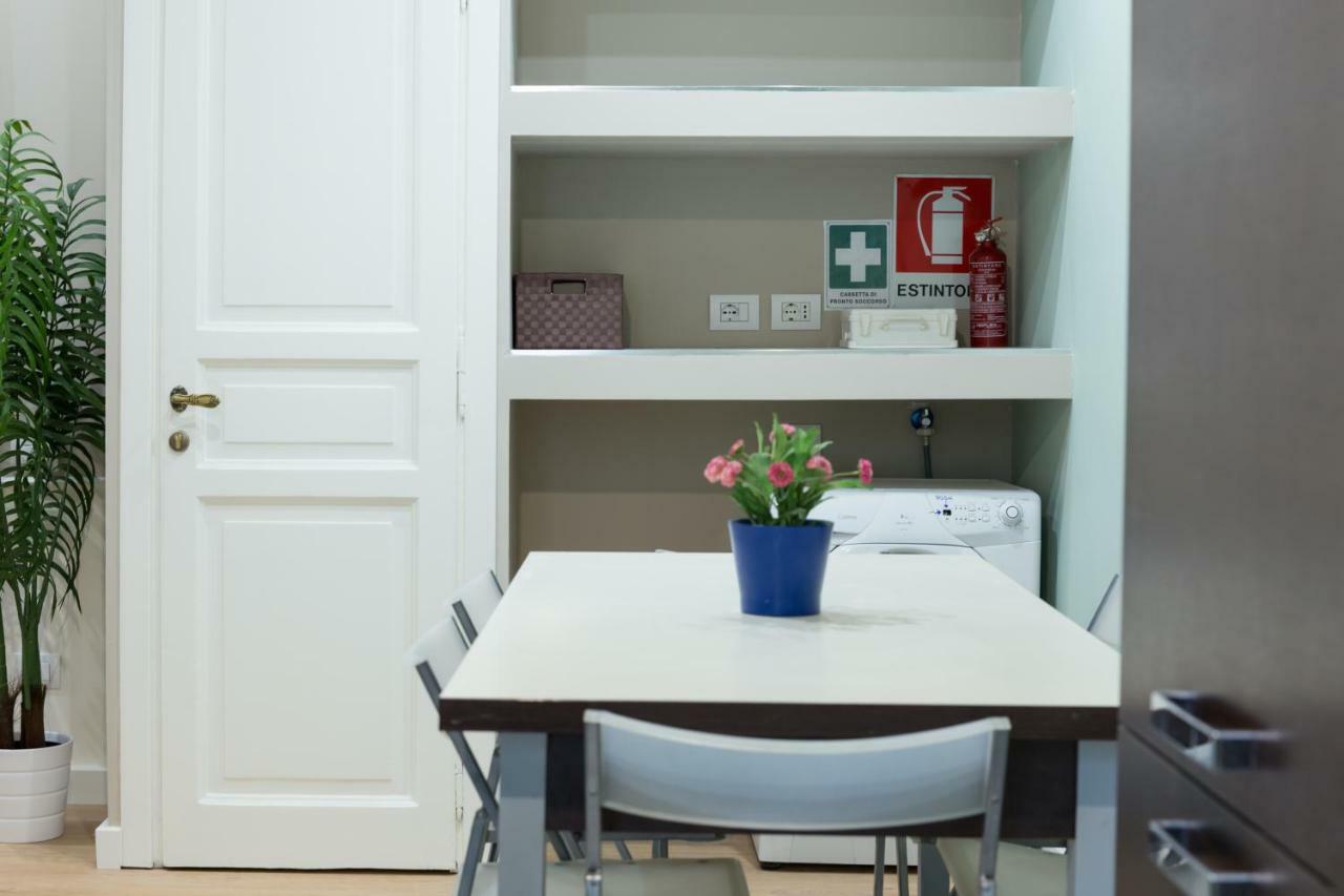 רומא Beautiful Apartment In San Giovanni Close To Colosseo מראה חיצוני תמונה