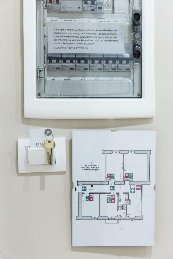 רומא Beautiful Apartment In San Giovanni Close To Colosseo מראה חיצוני תמונה