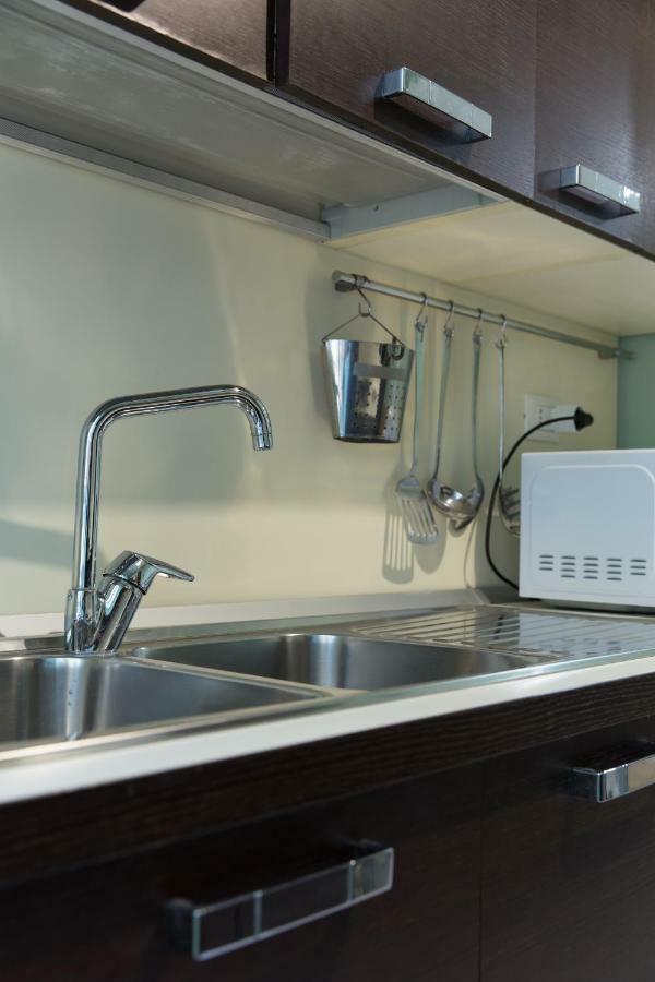 רומא Beautiful Apartment In San Giovanni Close To Colosseo מראה חיצוני תמונה