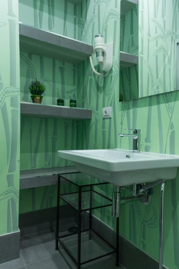 רומא Beautiful Apartment In San Giovanni Close To Colosseo מראה חיצוני תמונה
