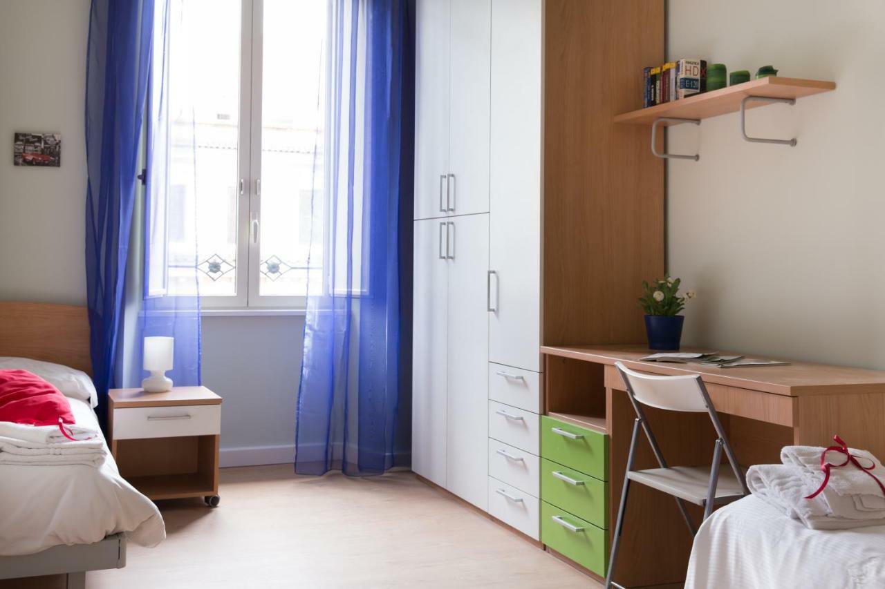 רומא Beautiful Apartment In San Giovanni Close To Colosseo מראה חיצוני תמונה