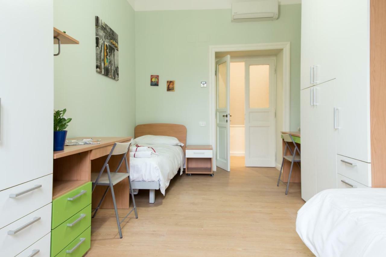 רומא Beautiful Apartment In San Giovanni Close To Colosseo מראה חיצוני תמונה