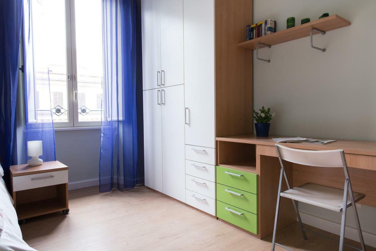 רומא Beautiful Apartment In San Giovanni Close To Colosseo מראה חיצוני תמונה