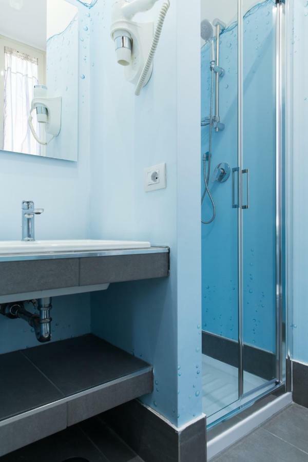רומא Beautiful Apartment In San Giovanni Close To Colosseo מראה חיצוני תמונה